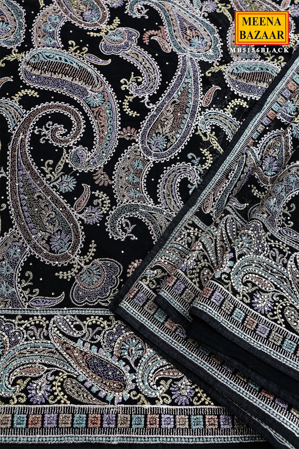 Black Georgette Floral Thread Embroidered Saree - Image 3