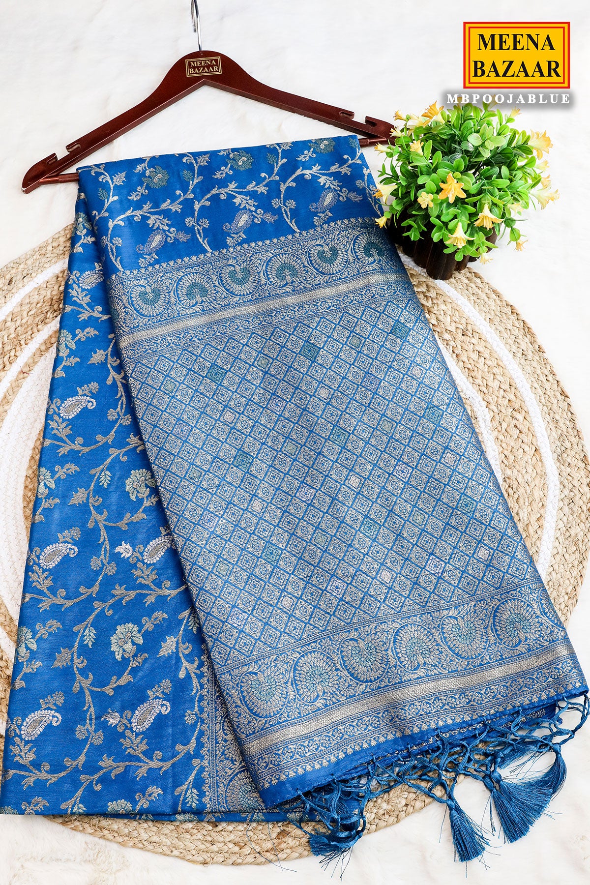Blue Silk Blend Zari Woven Saree - Image 3