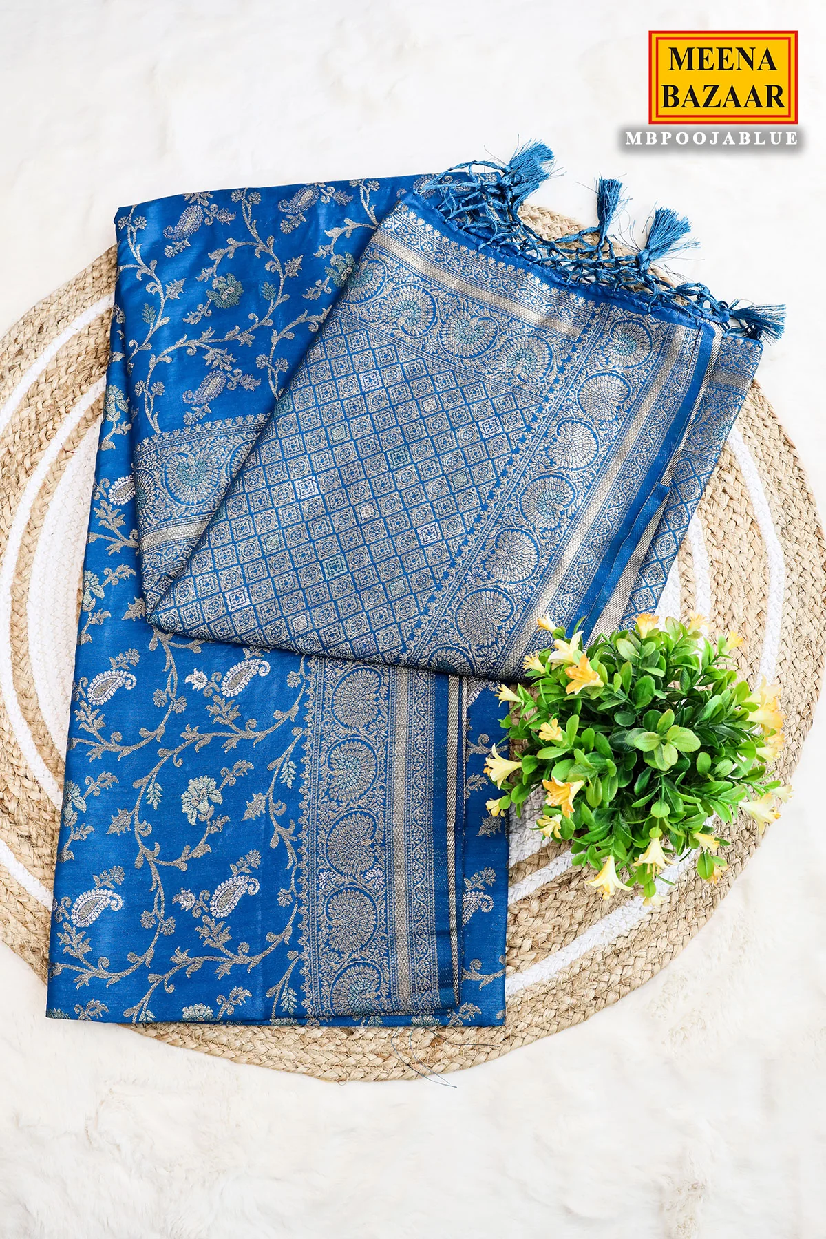 Blue Silk Blend Zari Woven Saree - Image 4