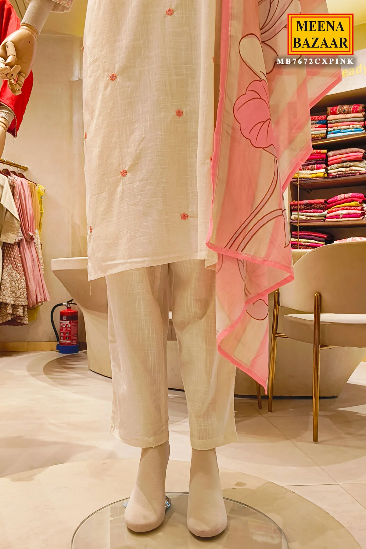 Blush Cream Kurta Set with Printed Dupatta - Image 4