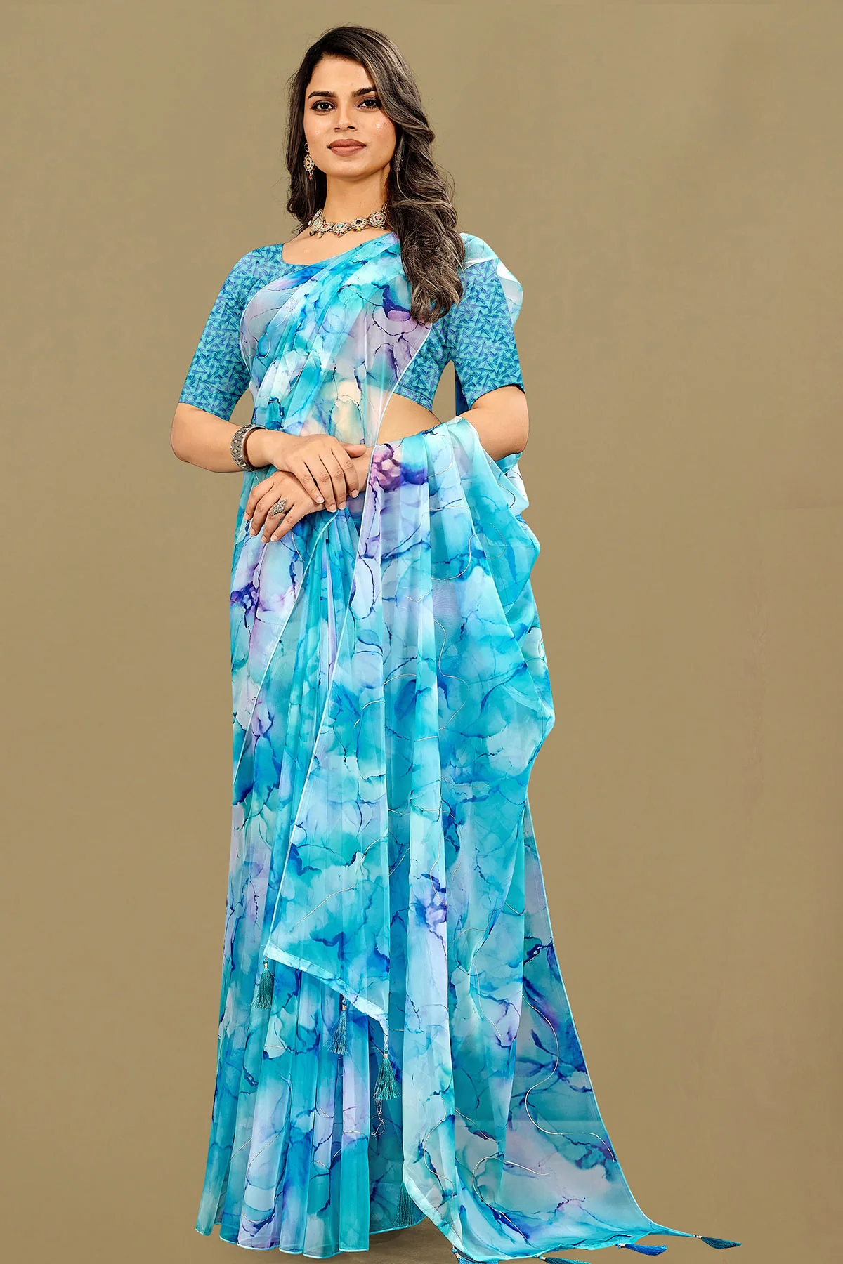Elegant Firozi Organza Printed Saree for Graceful Ethnic Look