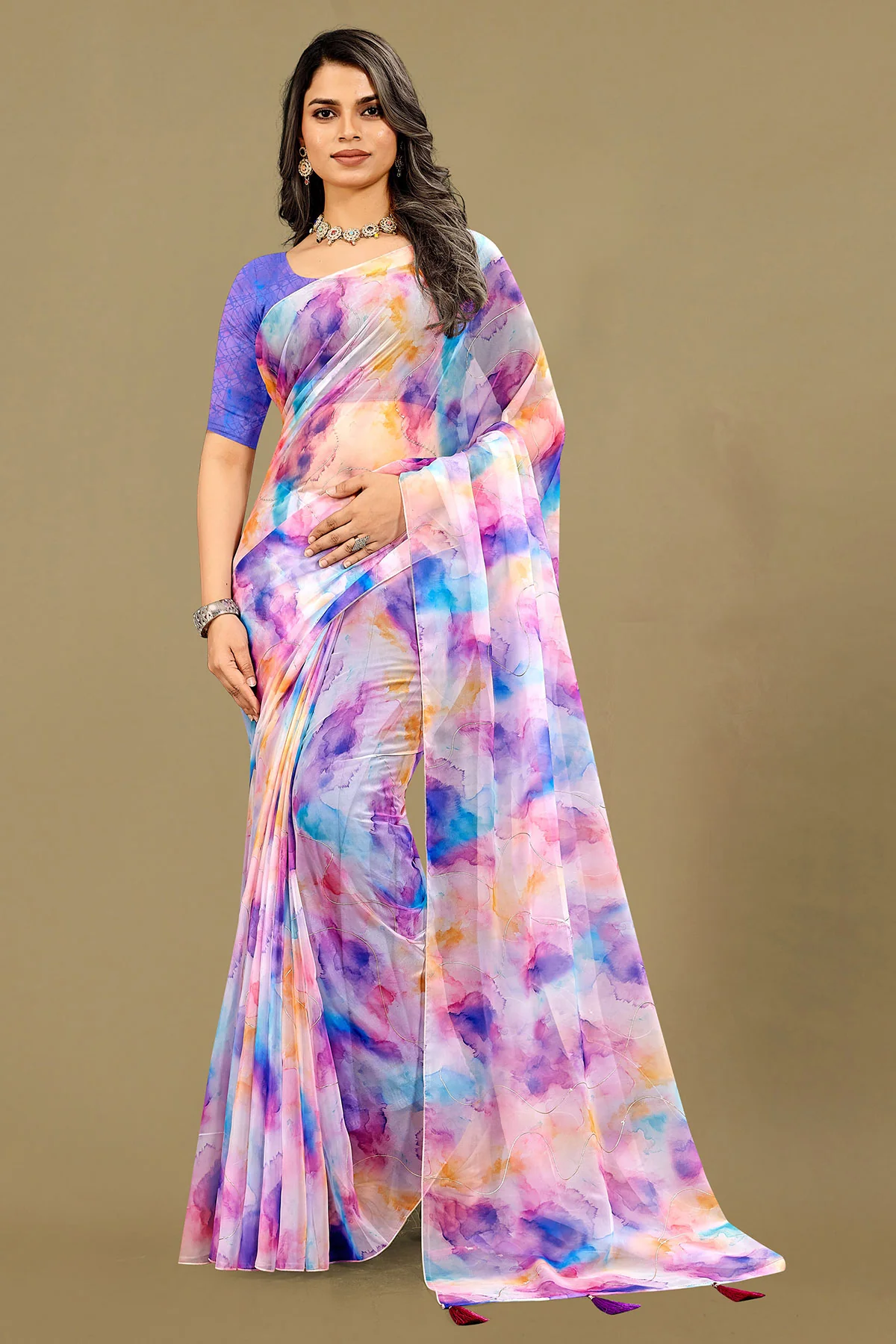 Elegant Mauve Organza Saree with Graceful Printed Design