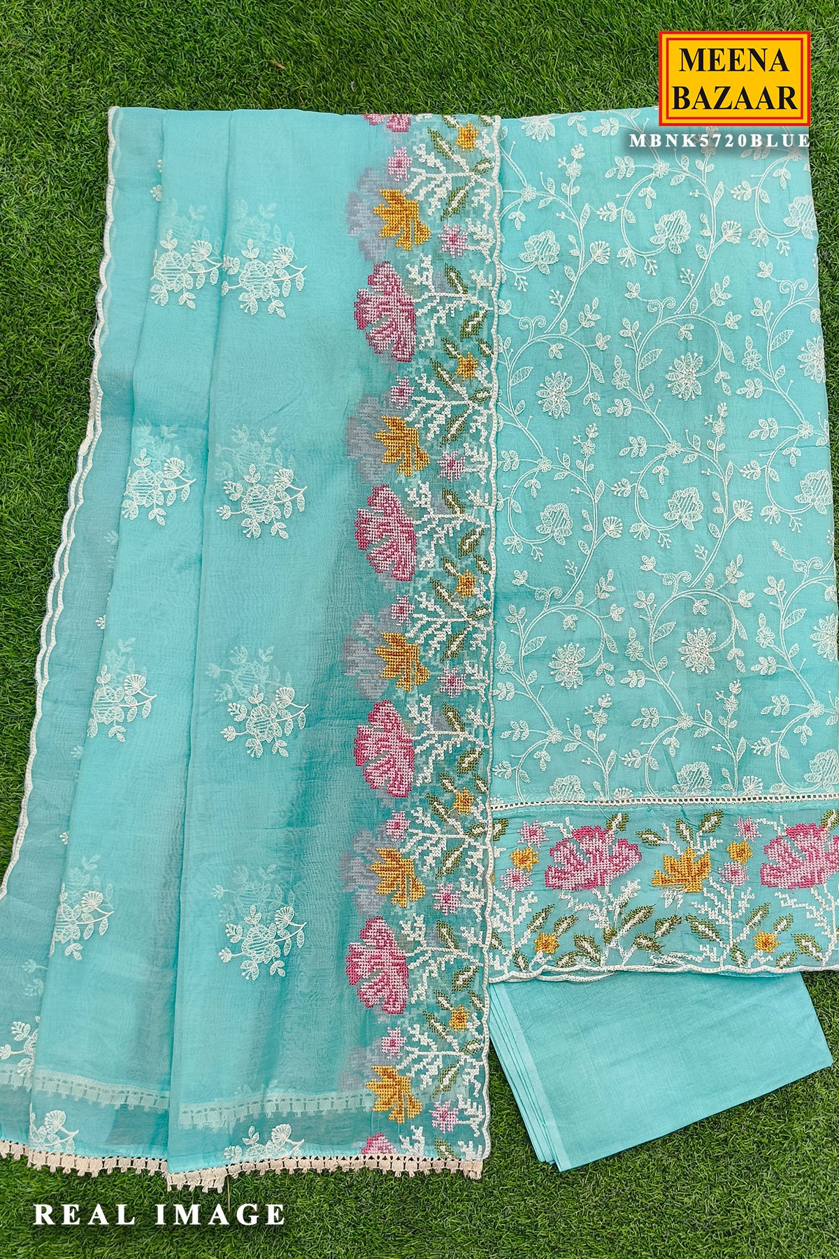 Ethereal Firozi Embroidered Kurta Set - Image 4