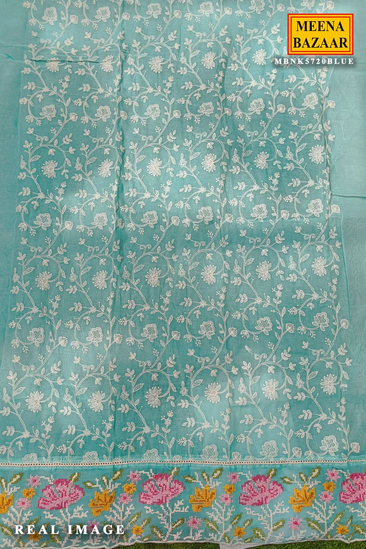 Ethereal Firozi Embroidered Kurta Set - Image 5
