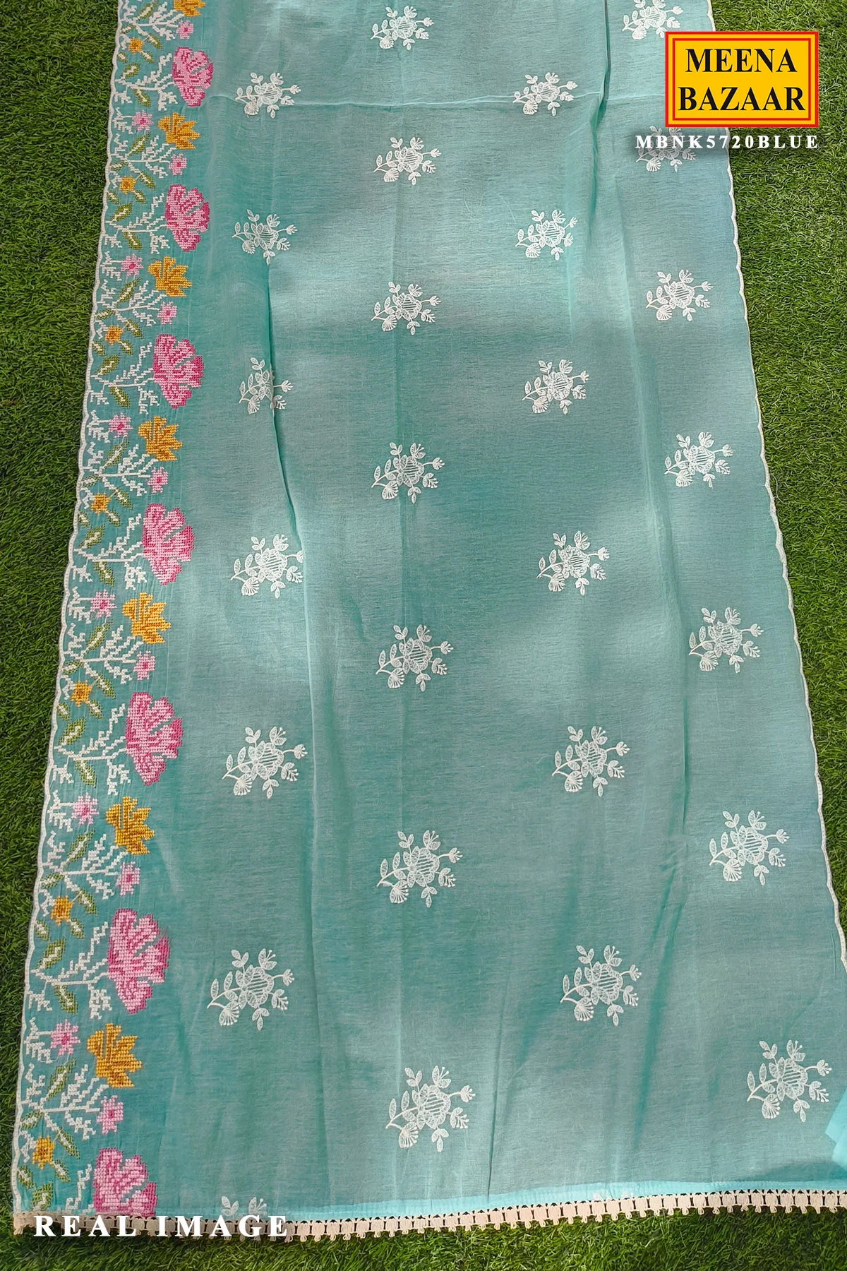 Ethereal Firozi Embroidered Kurta Set - Image 6