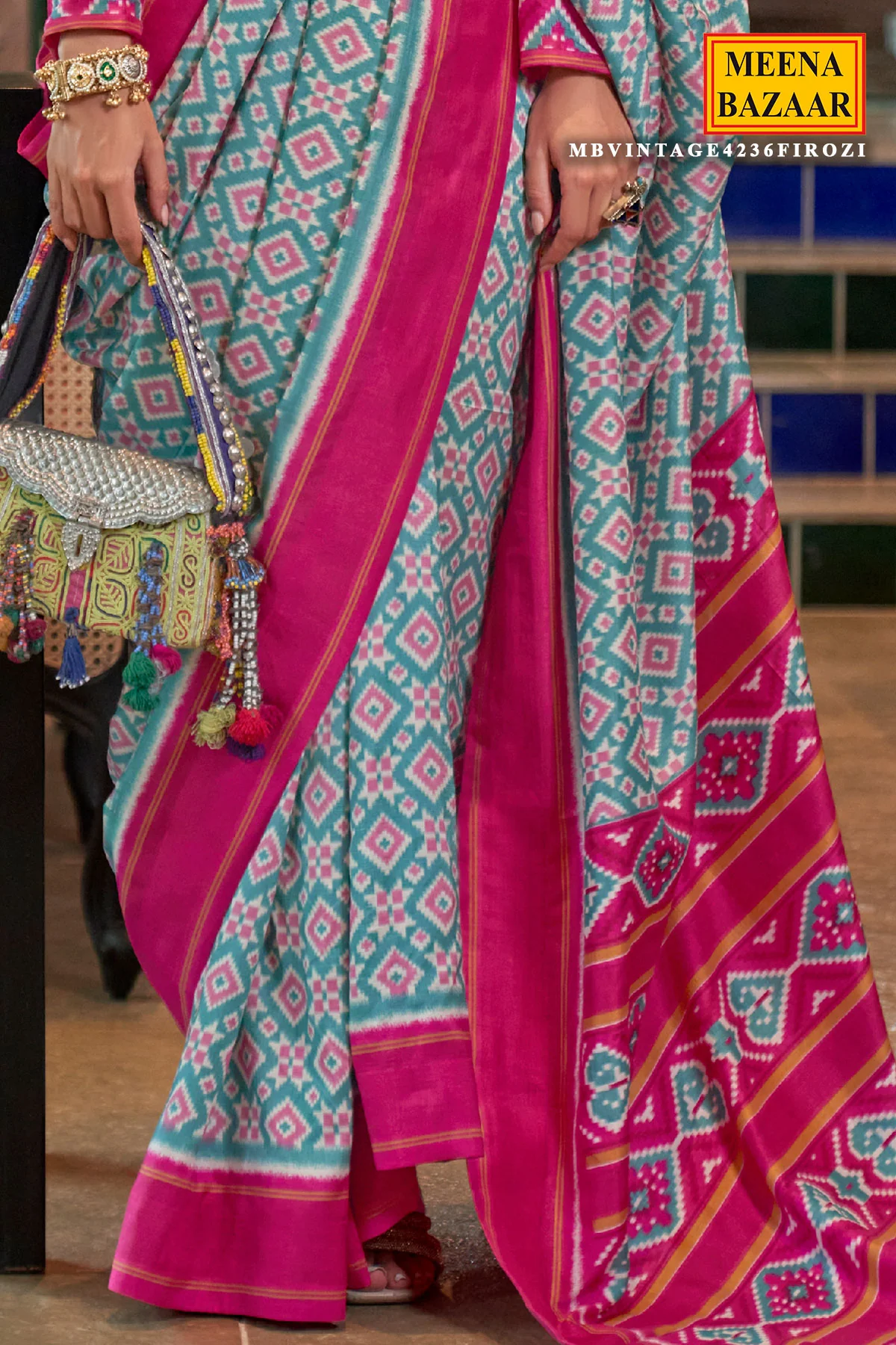 Firozi Silk Saree with Pink Border– Vintage Patola Printed Designer Saree - Image 3