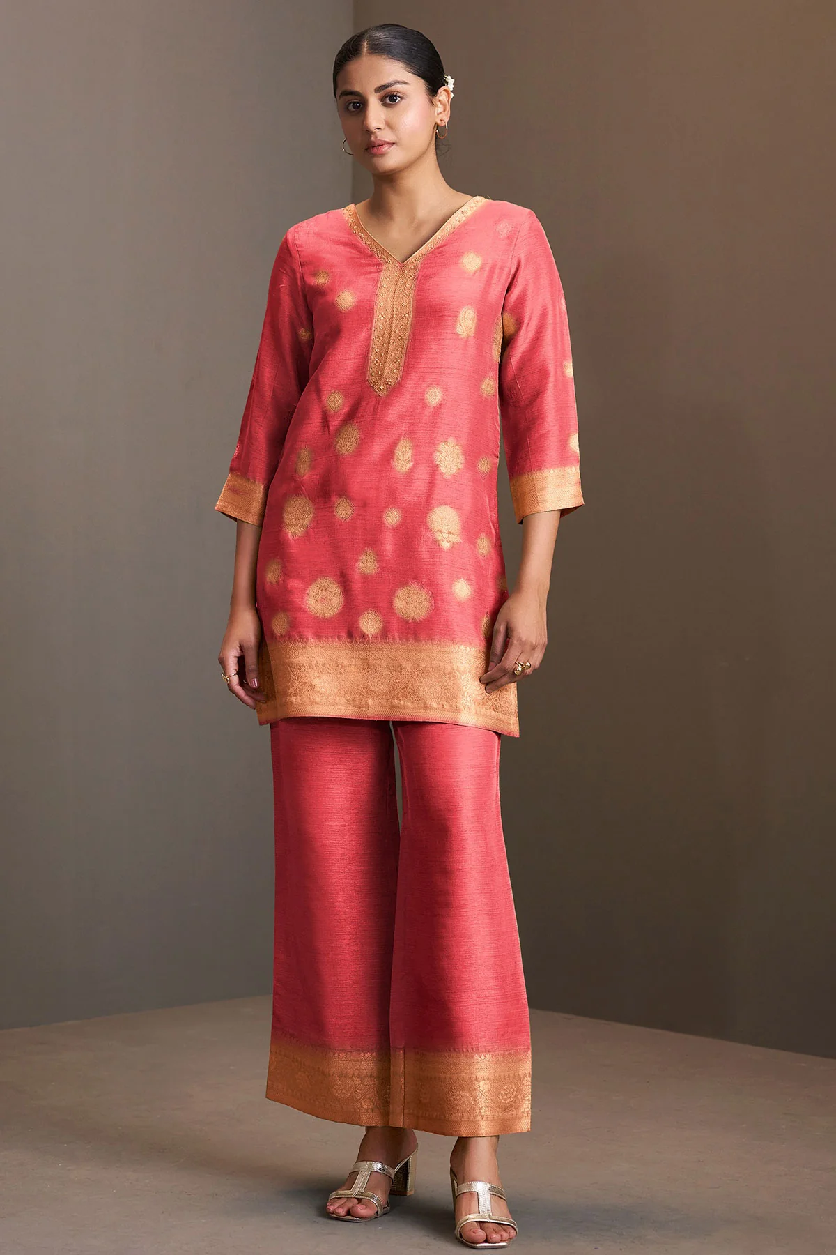 Gajari Silk Kurti with Neck Embroidery