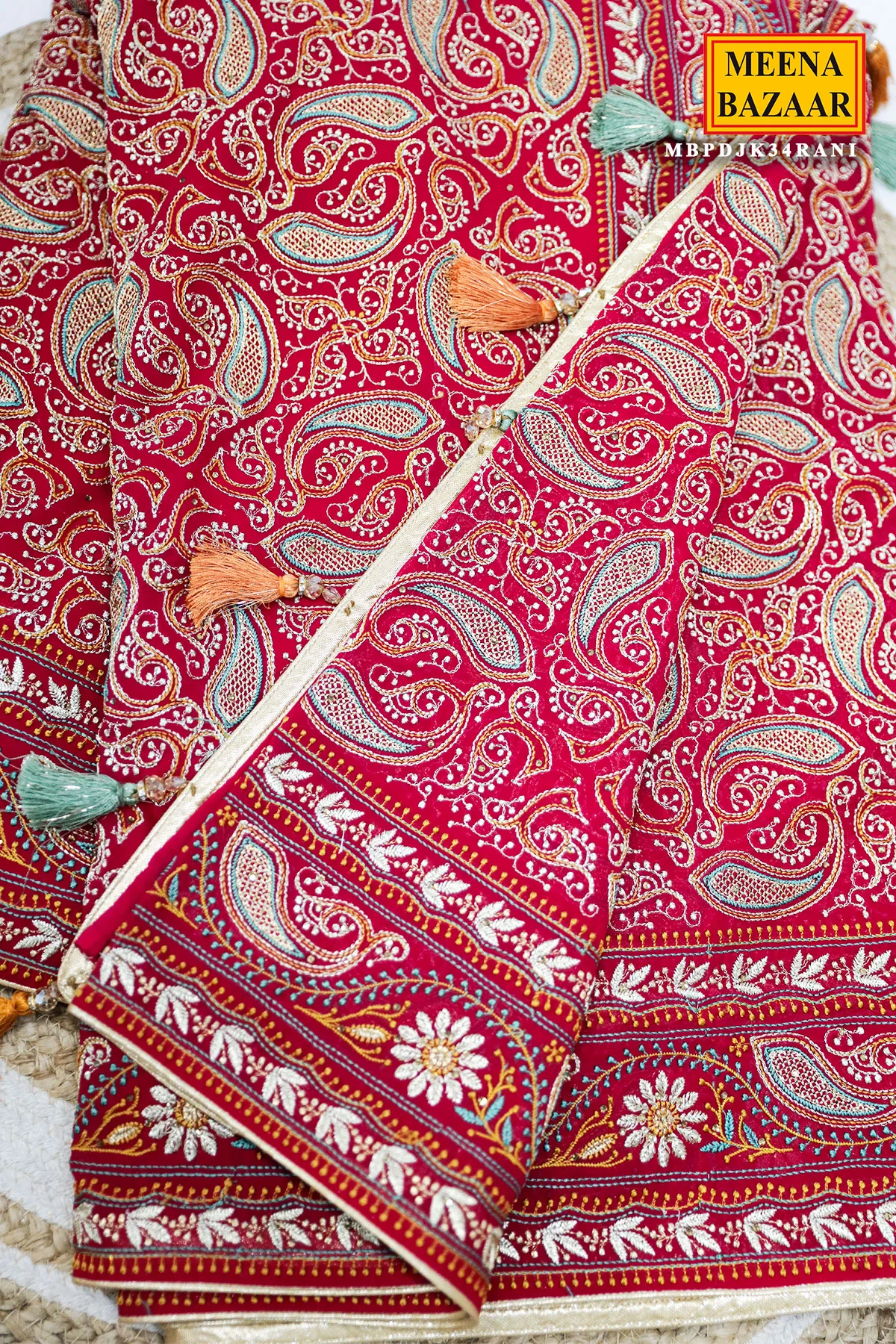 Graceful Rani Pink Georgette Saree with Embroidered Detailing - Image 3
