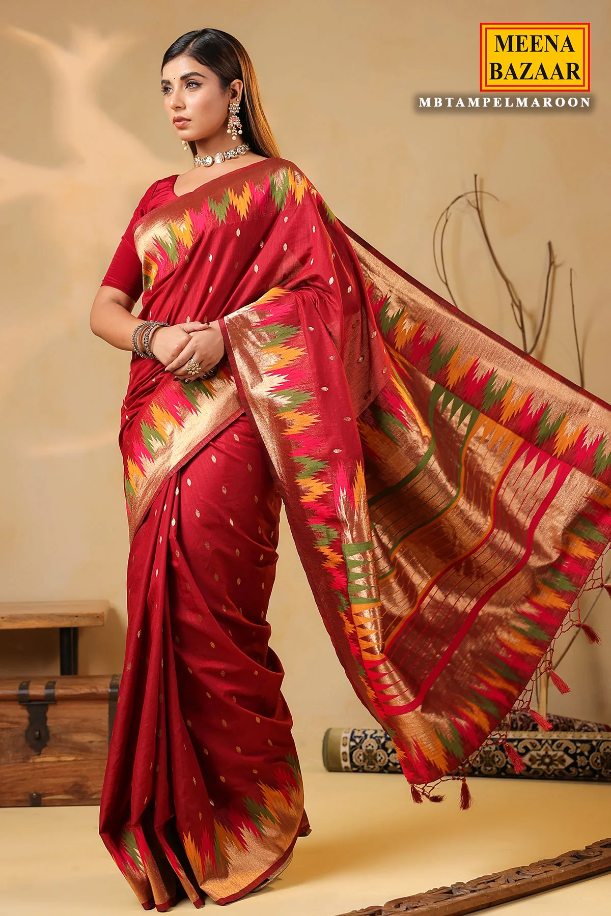 Maroon Temple Silk Weaving Saree Elegant Traditional & Party Wear - Image 8