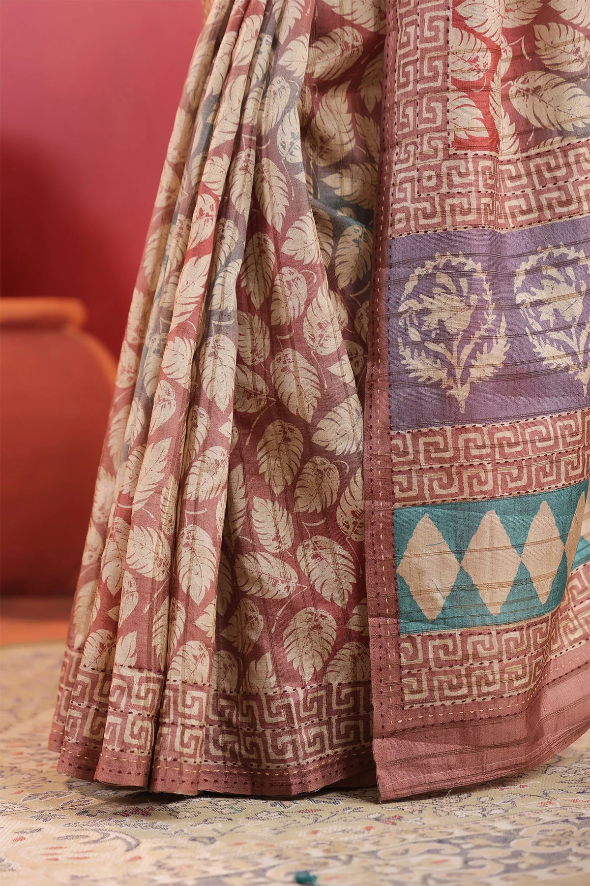 Mauve Cotton Printed Saree with Geometric & Leaf Motifs - Image 9