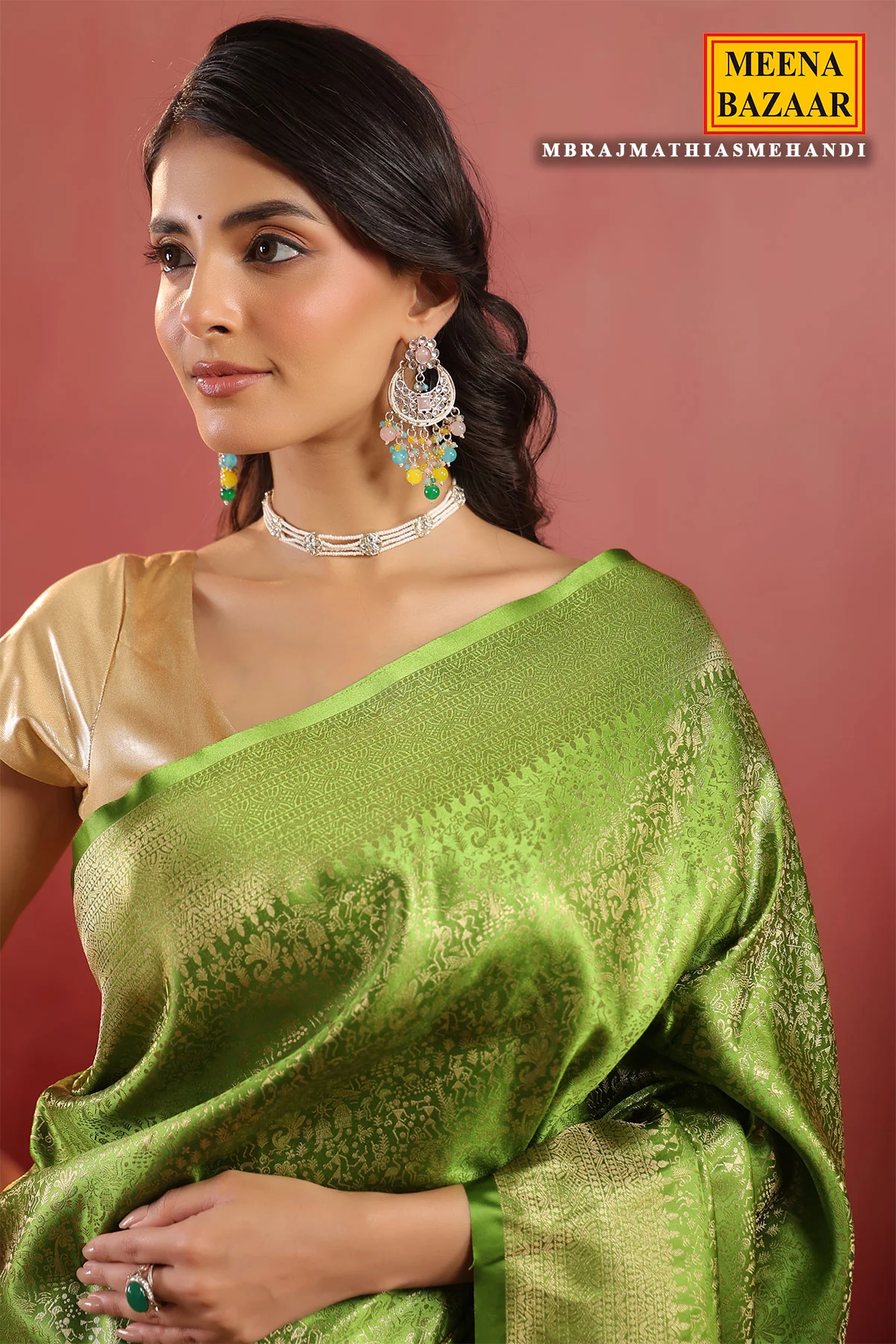 Mehandi Green Silk Woven Saree Timeless Traditional Elegance - Image 3