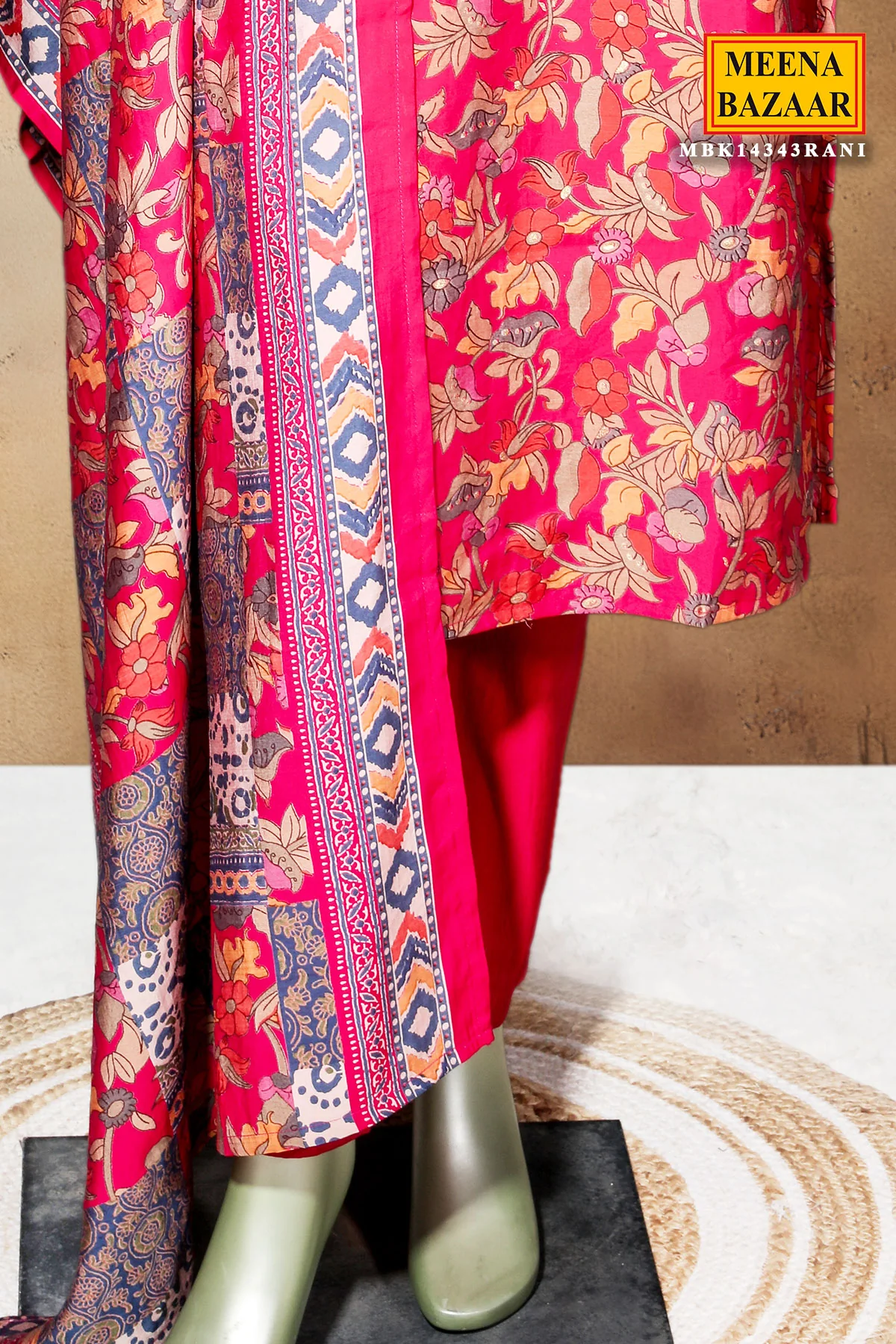 Rani Maslin Ready-Made Suit with Elegant Neck Embroidery - Image 4