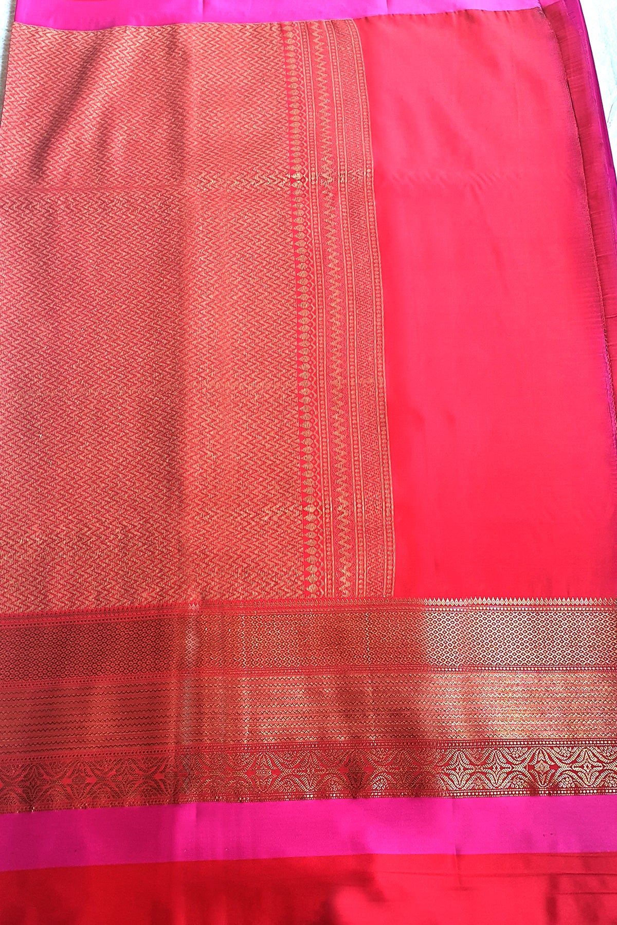 Rani Silk Woven Saree Elegent & Festive Wear - Image 5