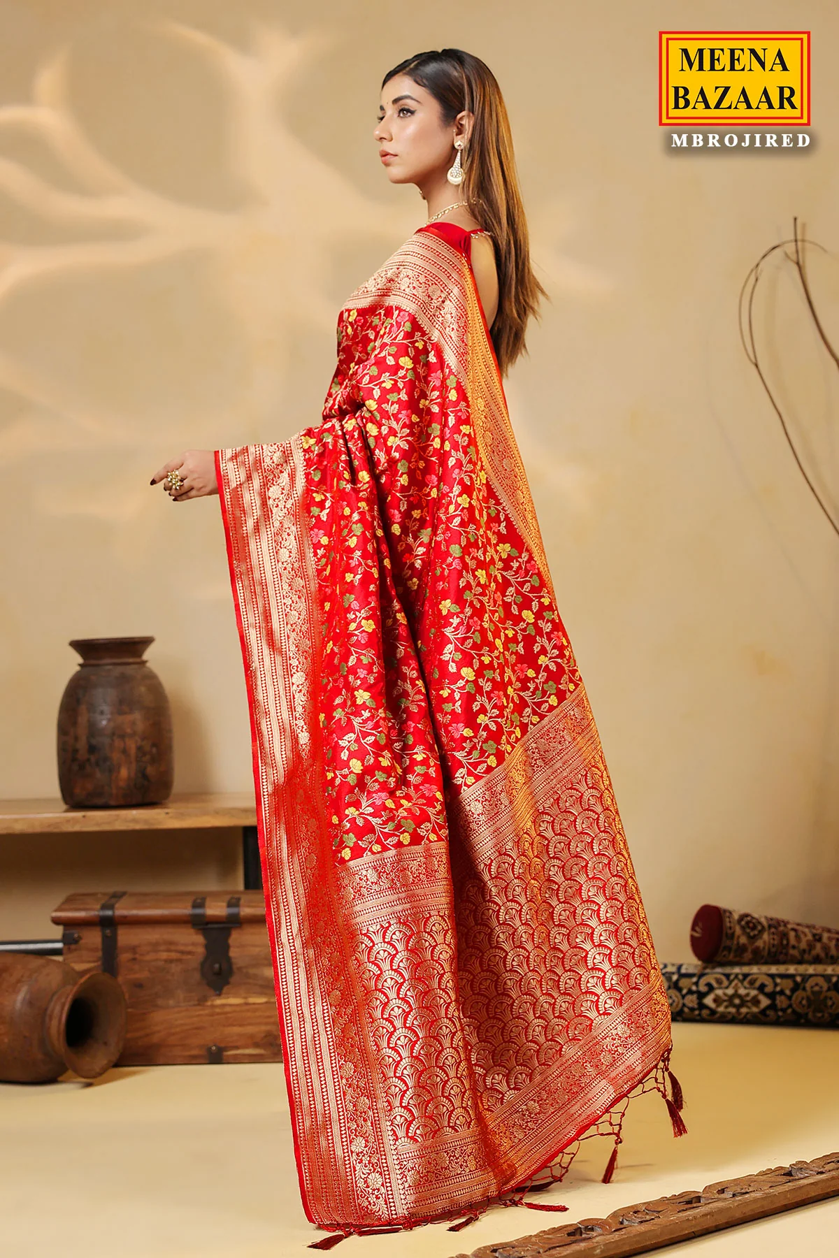 Red Silk Saree with Rich Weaving Detail - Image 5