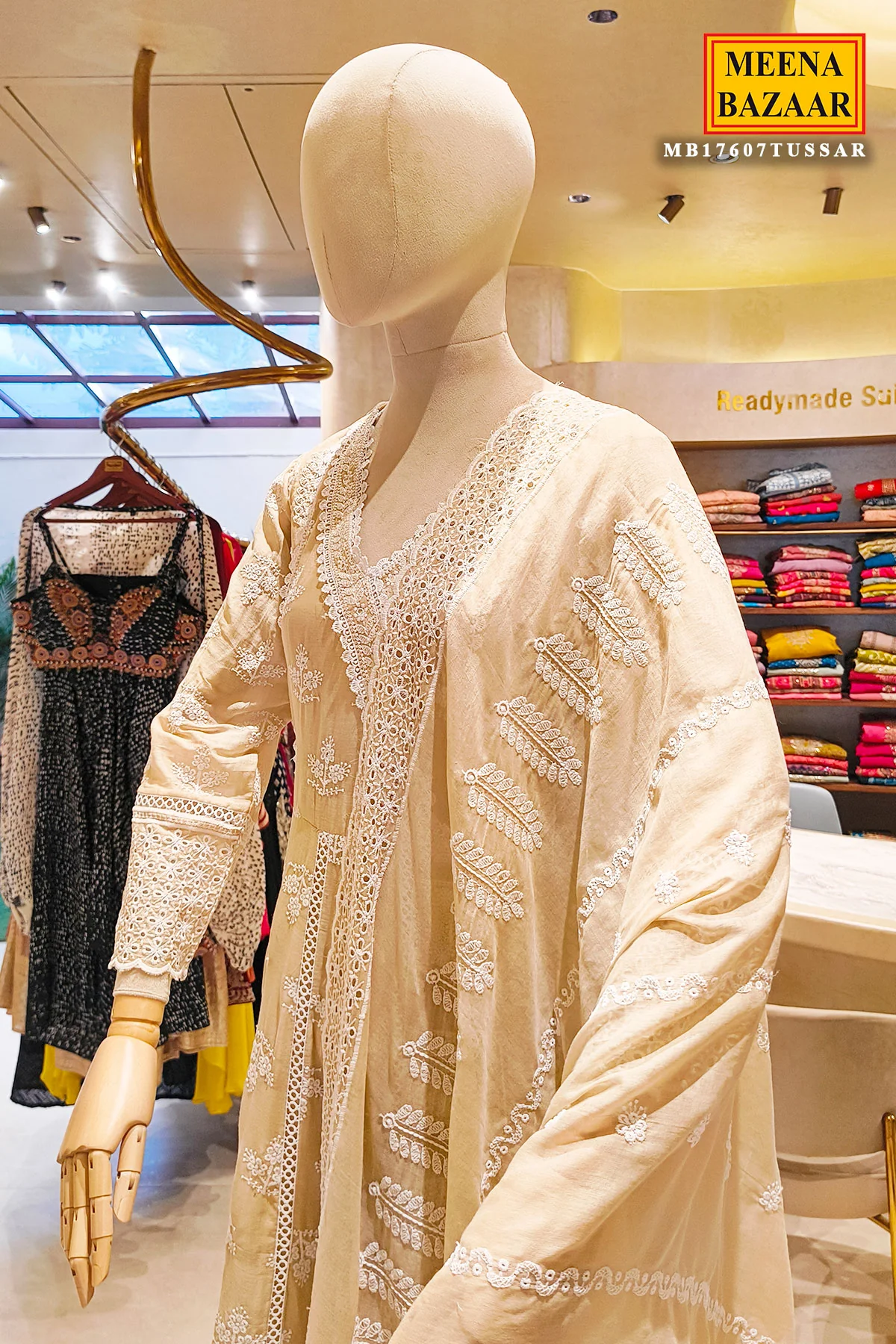 Summer Staple Tussar Kurta Pant Set With Dupatta - Image 3