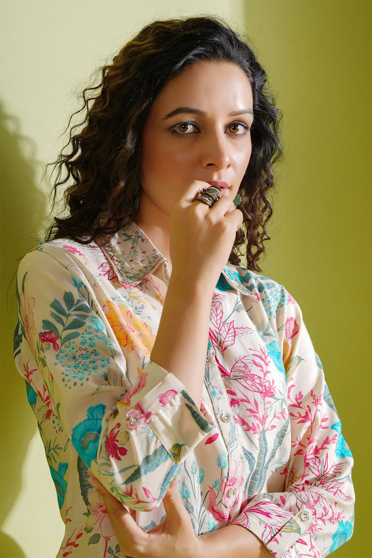 Tussar Crepe Floral Printed Sequined Collar Co-Ord Set - Image 2