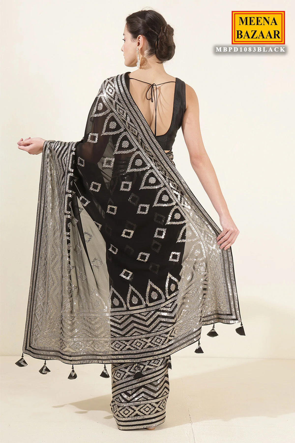 Zari Sequin Embrodiered Black Georgette Saree - Image 5
